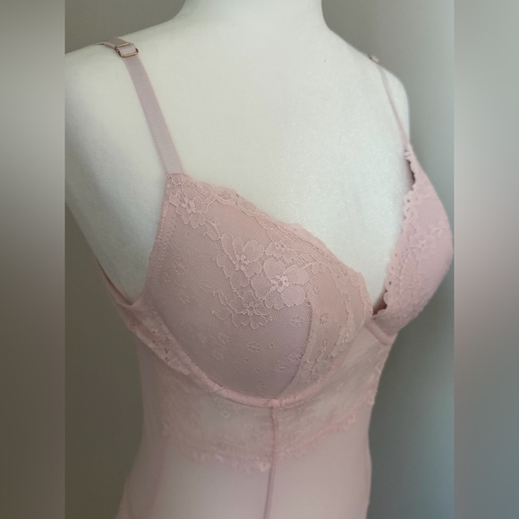 JESSICA SIMPSON Pink Lace Bodysuit Women’s Size Large - Picture 3 of 16